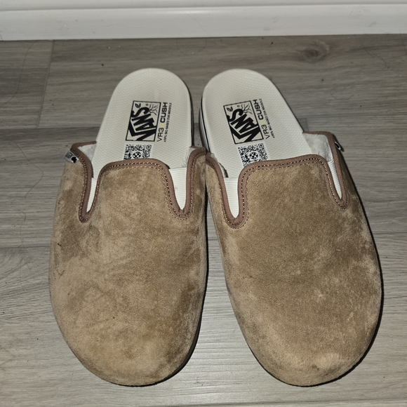 Vans Men's Brown Suede Slip-On Shoes - Picture 1 of 5